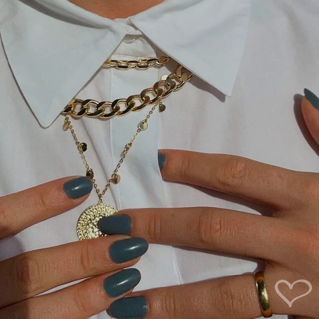 Malu Borges - Mix Colar Medalha Flor de Lótus