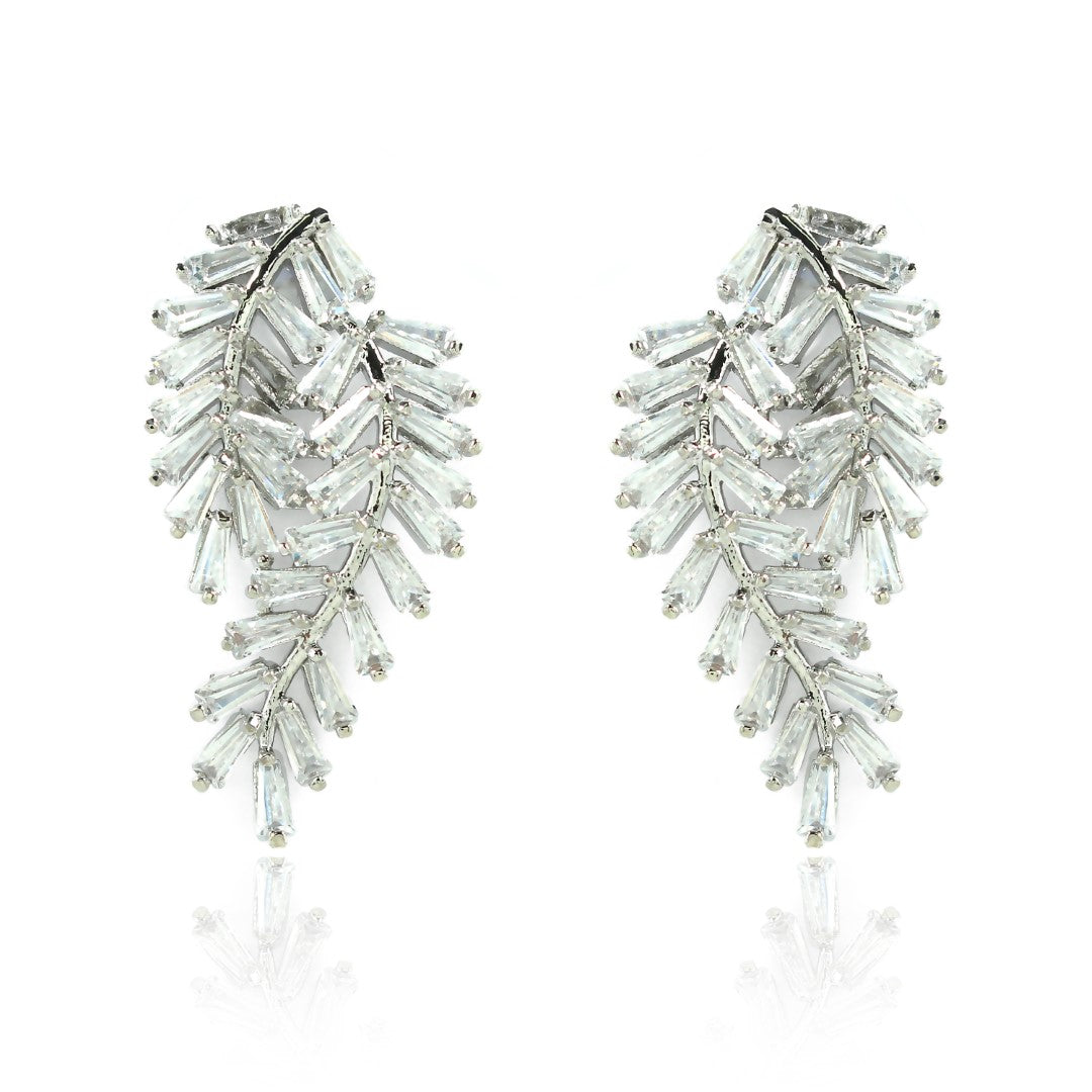 Brinco Piuka Carly Folhas Navetes Zircônia Folheado em Ródio Branco