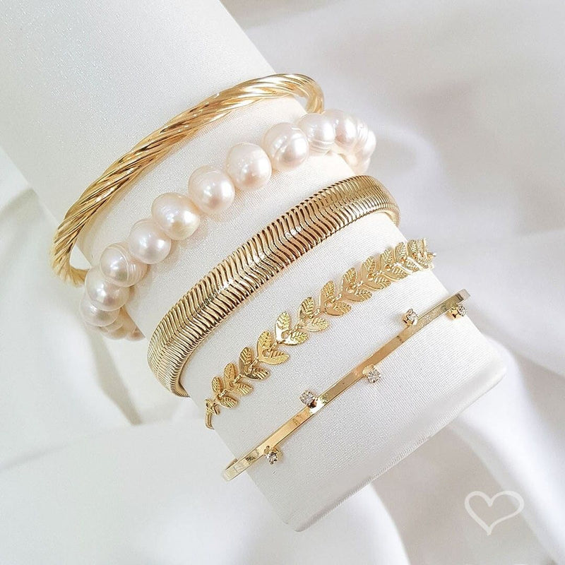 Pulseira Folheada a Ouro 18k Ajustável Kendal Folhinhas Piuka