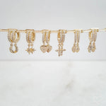 Brinco Argolinha Cruz Filipa Zircônias Folheado a Ouro 18k