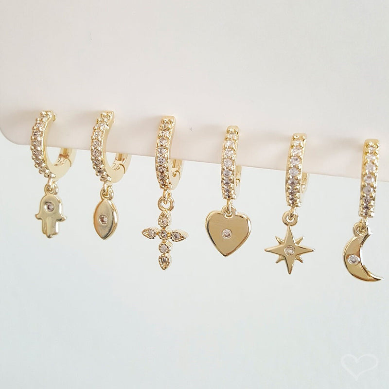 Brinco Argolinha Cruz Filipa Zircônias Folheado a Ouro 18k