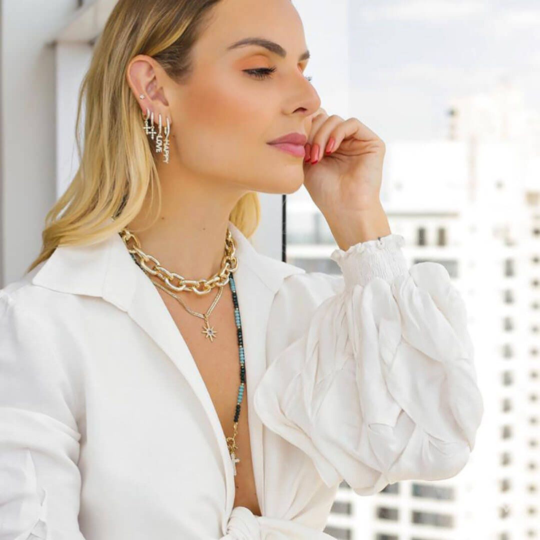 Brinco Argolinha Cruz Filipa Zircônias Folheado a Ouro 18k