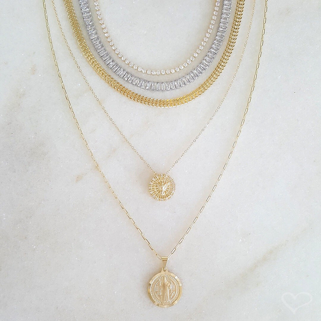 Colar Longo Elos Medalha São Bento Folheado a Ouro 18k