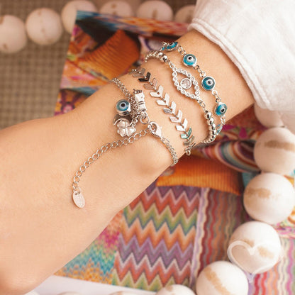 Pulseira Ajustável Folheada em Ródio Branco Kylie Folhinhas Piuka