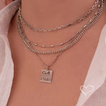 Colar Feminino Girl Power Folheado em Ródio Branco