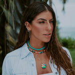 Brinco Argolinha Filipa Mão de Fatima Zircônias Folheado a Ouro 18k