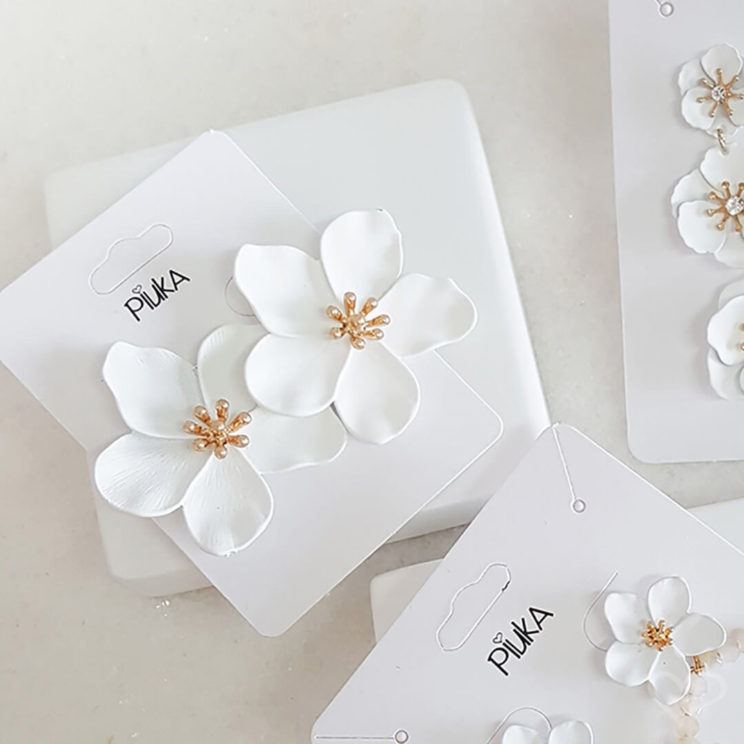 Brinco de Flor Jasmim Branco