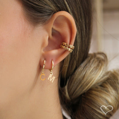 Brinco Argolinha de Letra/inicial Folheada a Ouro 18k