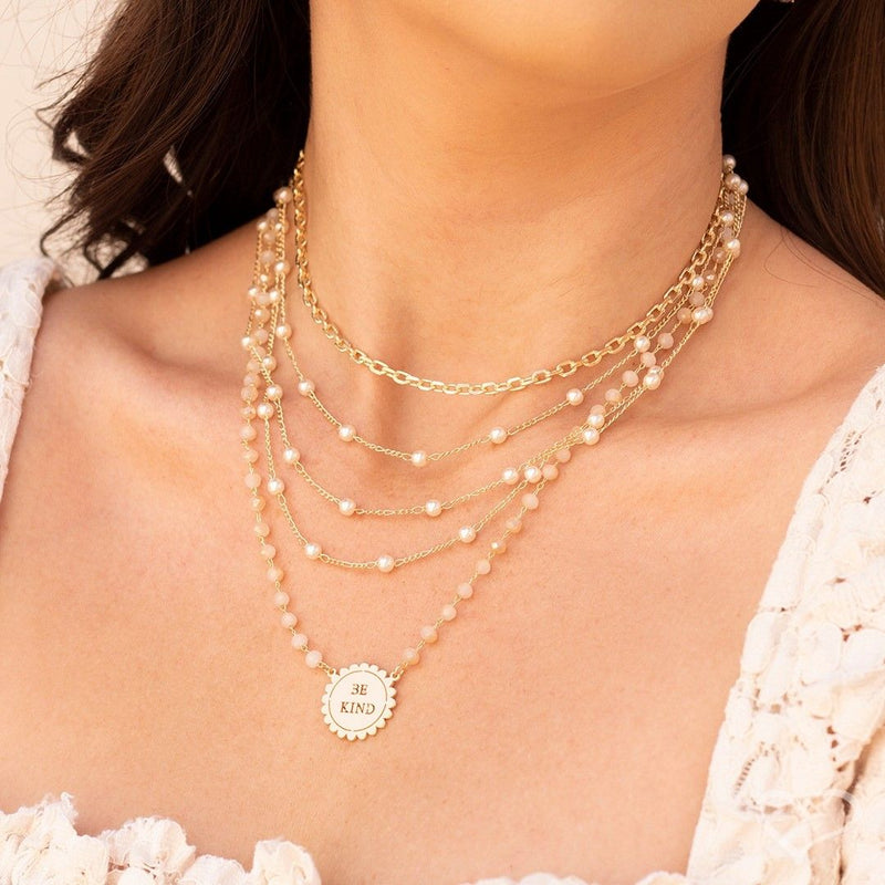 Choker Piuka Loren 3 Voltas Pérolas Folheado a Ouro 18k