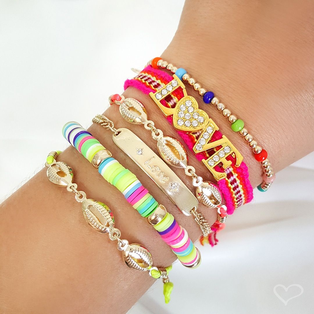 Pulseira Folheada a Ouro 18k Love Gabi