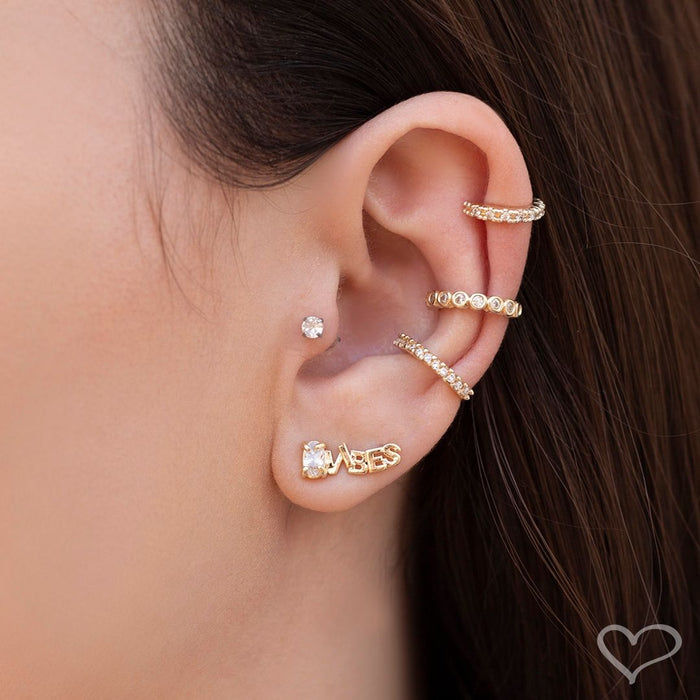Brinco Ear Cuff Good Vibes Assimétrico Zircônia Folheado a Ouro 18k