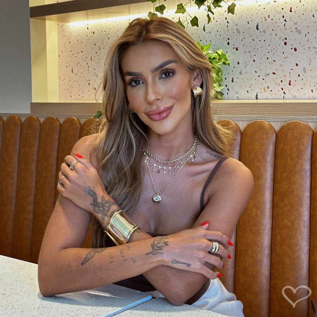 Colar Olho Grego Medalha Mykonos Zircônia Safira e Cristal Folheado a Ouro 18k