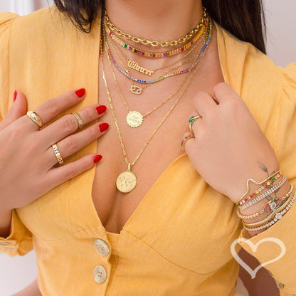 Colar Feminino Medalha Mapa Mundi Sonhe Alto Folheado a Ouro 18k
