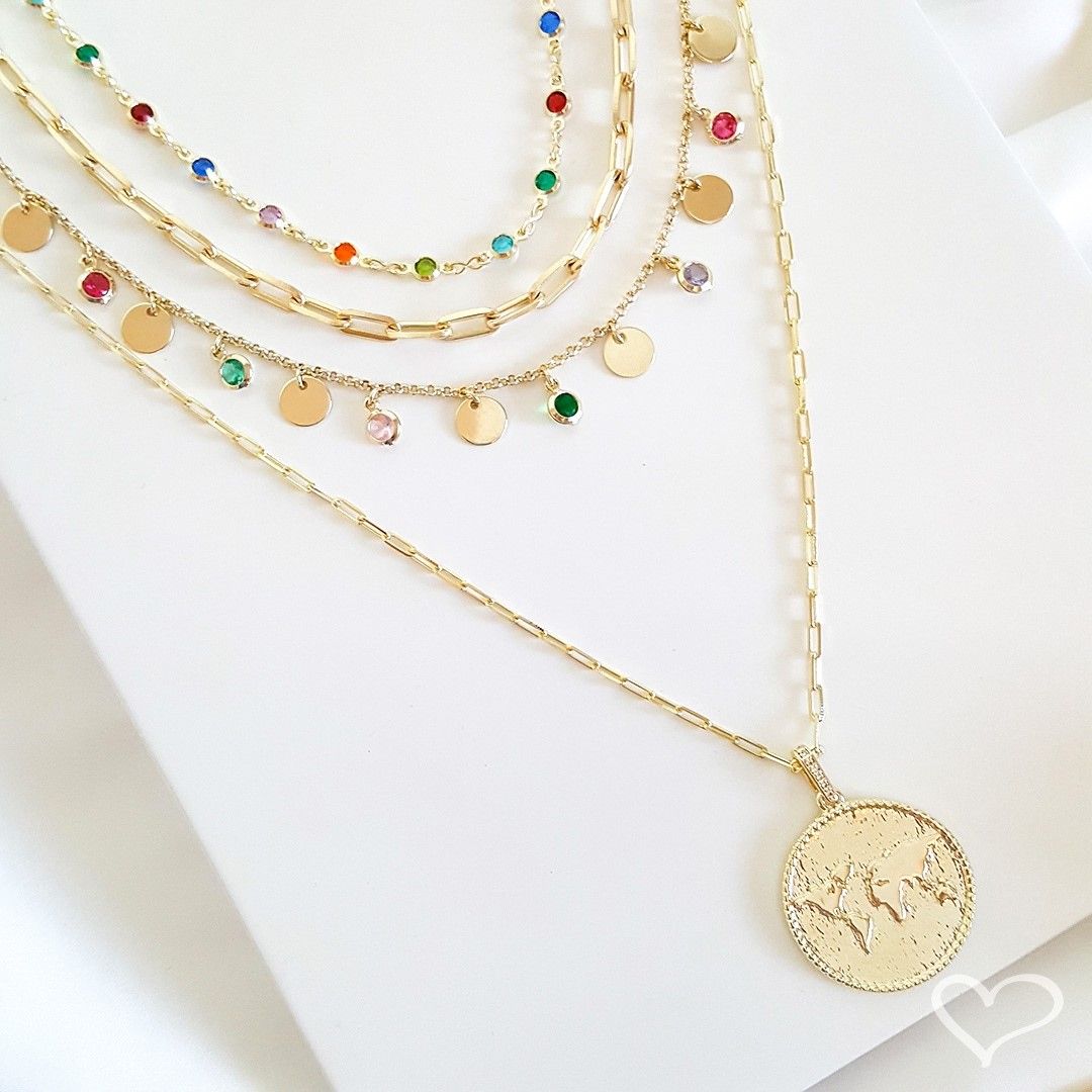 Colar Feminino Medalha Mapa Mundi Sonhe Alto Folheado a Ouro 18k
