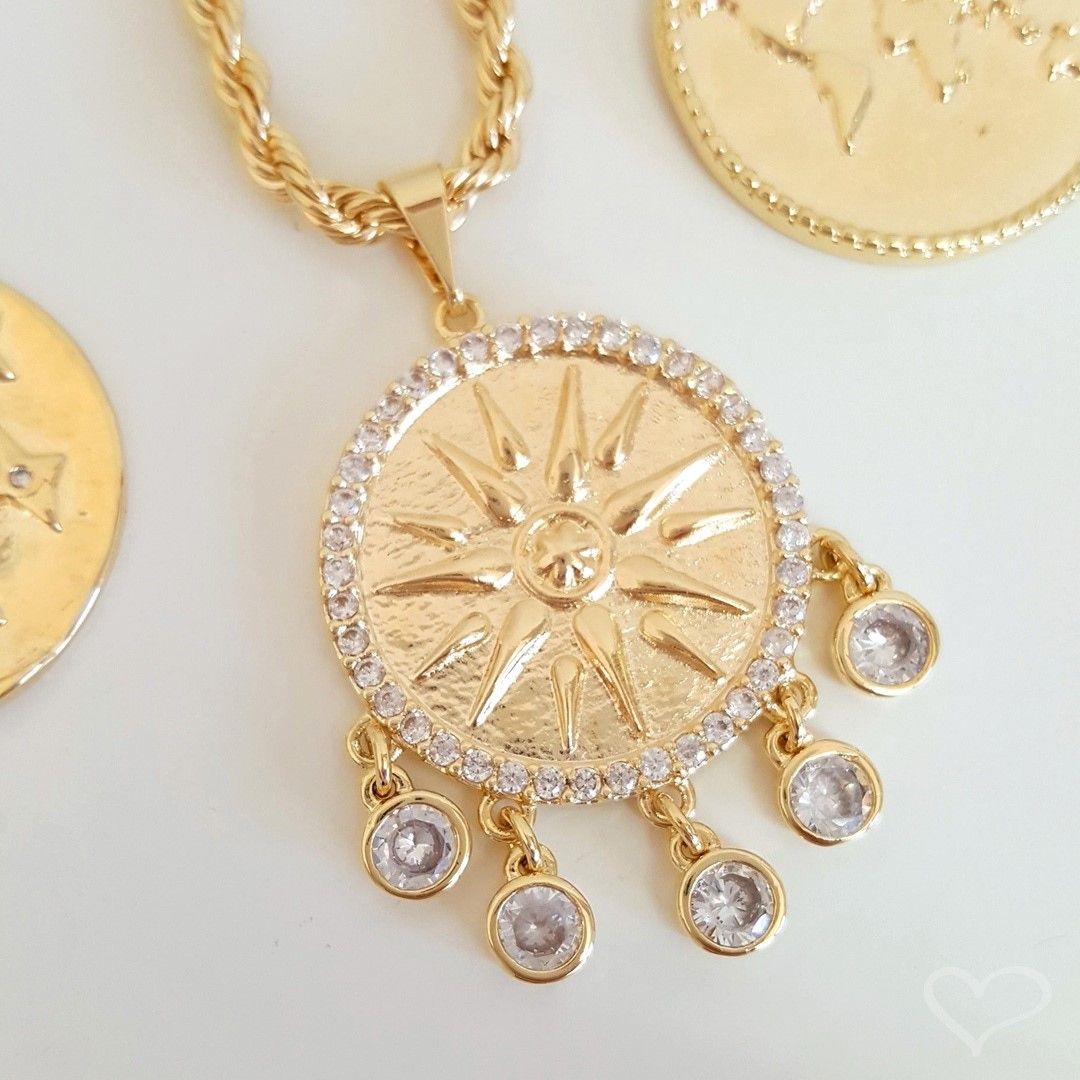 Colar Feminino Medalha Sol Seja Luz Zircônias Folheado a Ouro 18k
