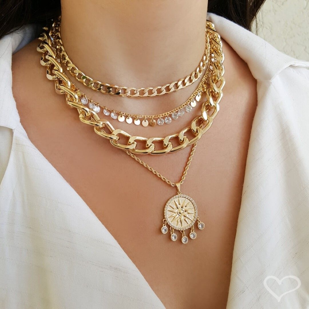 Colar Feminino Medalha Sol Seja Luz Zircônias Folheado a Ouro 18k