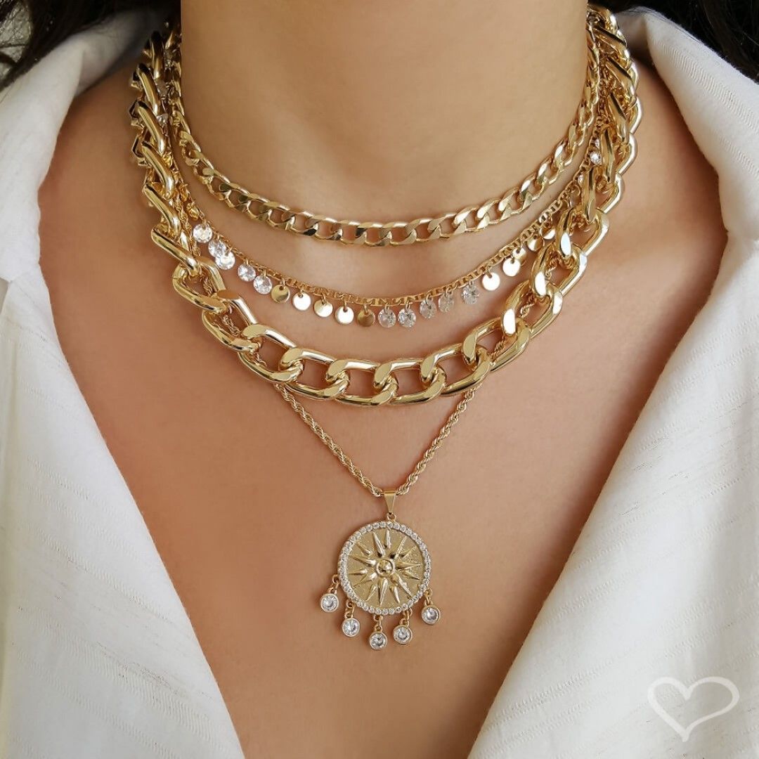 Colar Feminino Medalha Sol Seja Luz Zircônias Folheado a Ouro 18k