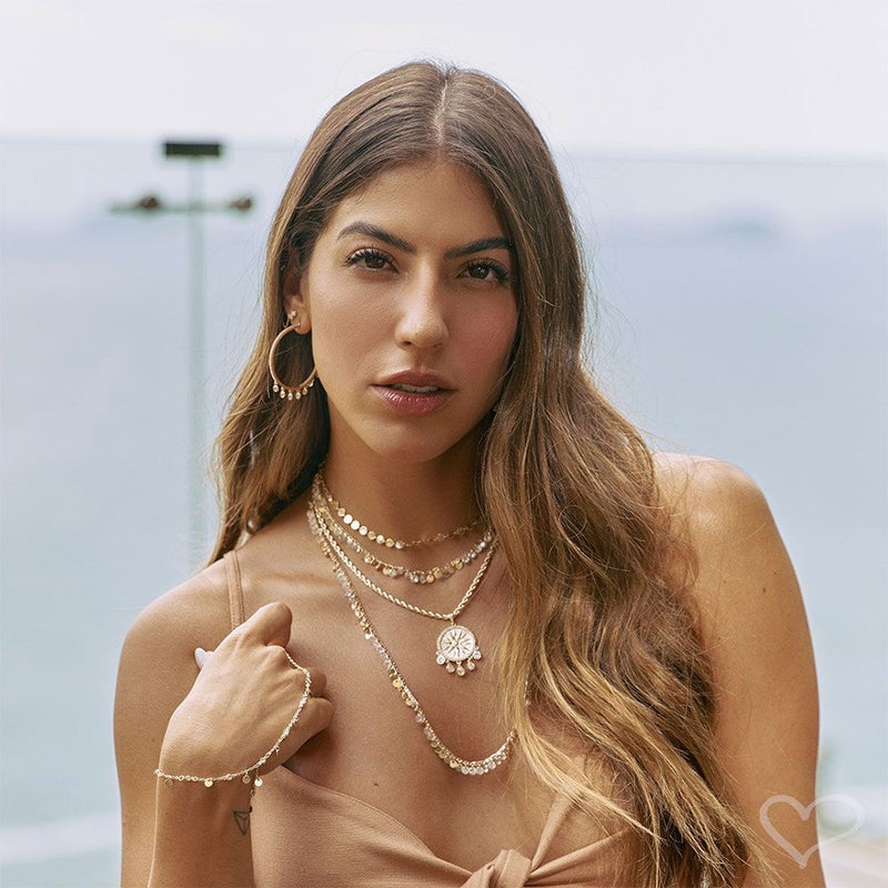Choker Piuka Tayla Medalhas Ponto de Luz Folheada a Ouro 18k