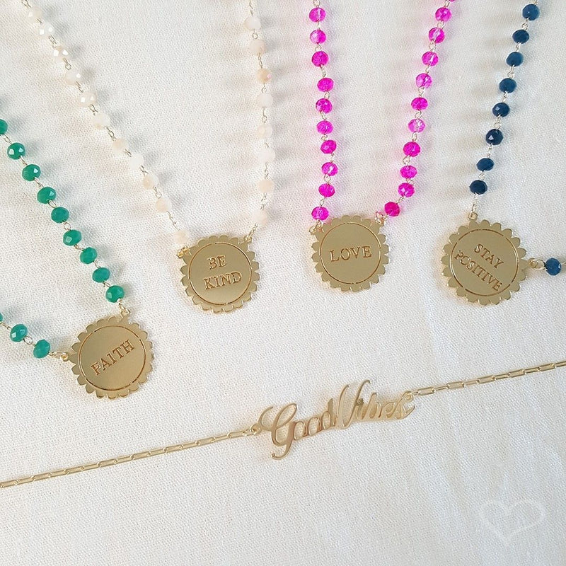 Colar Feminino Good Vibes Folheado à Ouro 18k