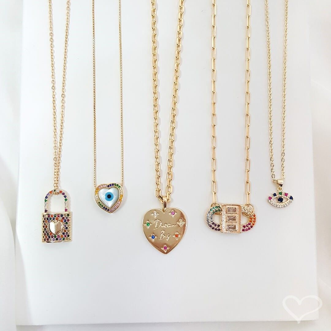 Colar de Cadeado Coração Zircônias Coloridas Thassia Folheado a Ouro 18k