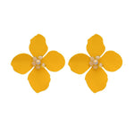 Brinco de Flor Magnólia Amarelo