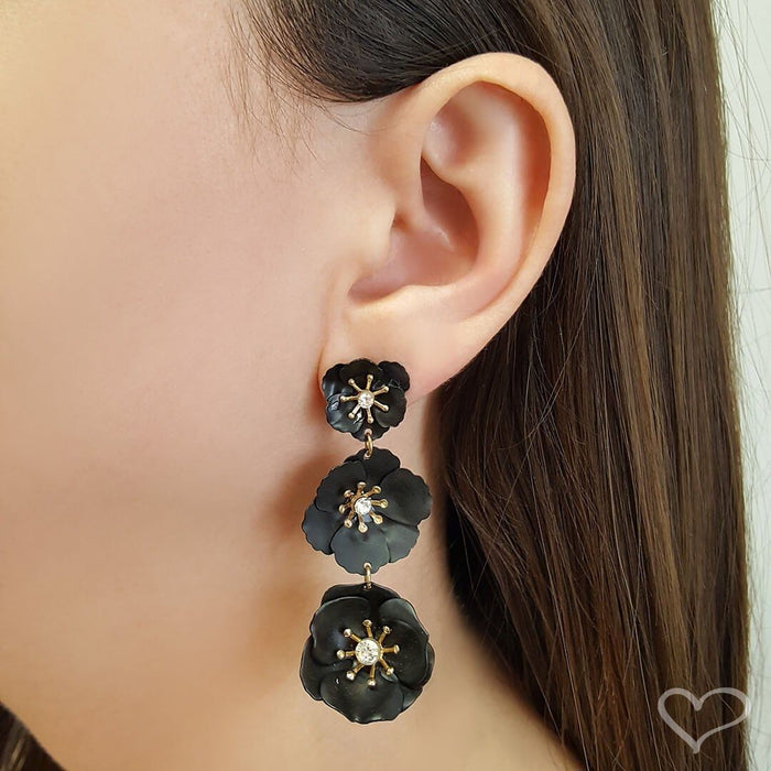 Brinco de Flor Malva Preto