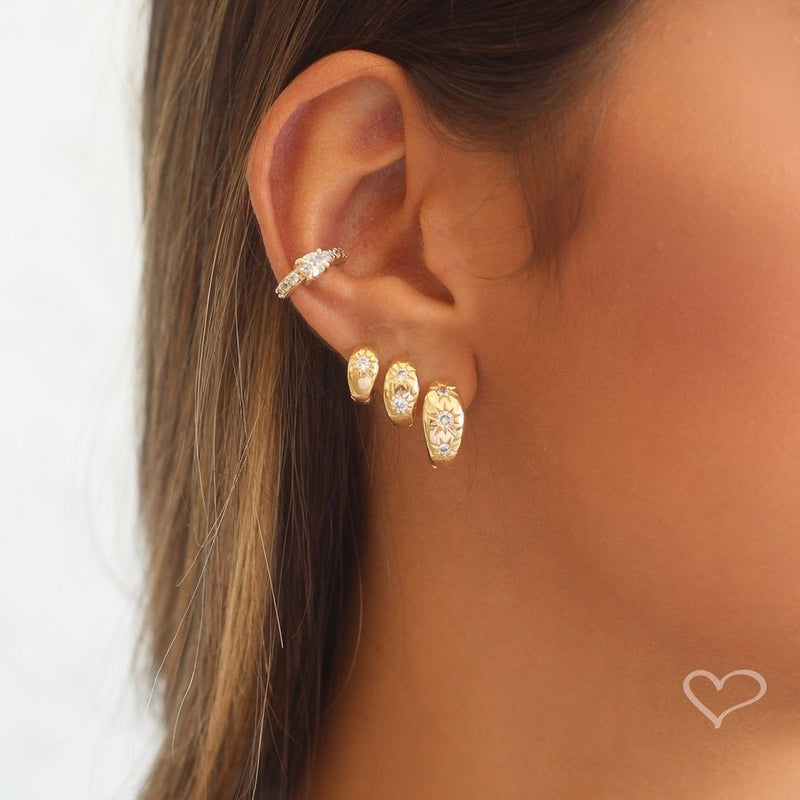 Trio de Brincos Argolinhas Cacá Estrelas Zircônias Folheado a Ouro 18k