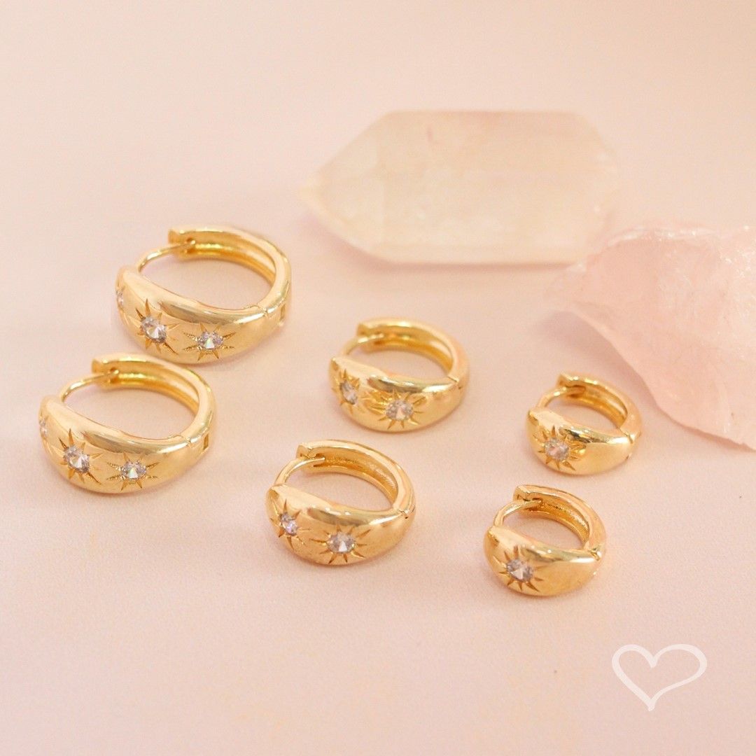 Trio de Brincos Argolinhas Cacá Estrelas Zircônias Folheado a Ouro 18k