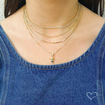 Colar Mãe de Menino Boné Coração Zircônias Safira Folheado a Ouro 18k