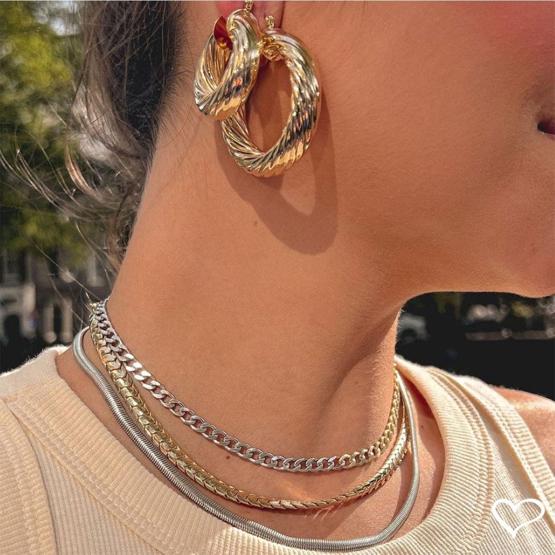 Choker Malha Metal Fina  Folheado em Ródio Branco Fernanda