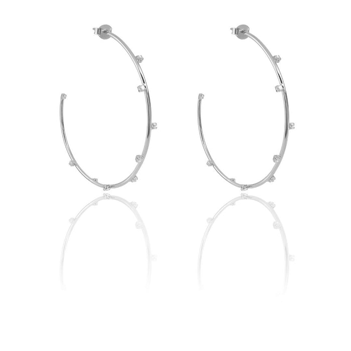 Brinco Piuka Mari Argola Zircônias Lateral Folheado em Ródio Branco