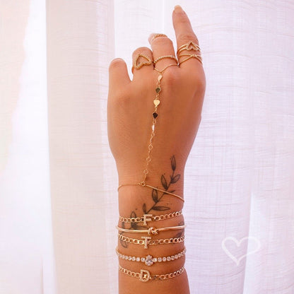 Pulseira Piuka Hana Letra Inicial Zircônias Folheada a Ouro 18k