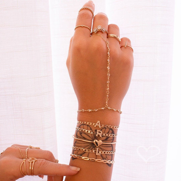 Pulseira Piuka Hana Letra Inicial Zircônias Folheada a Ouro 18k