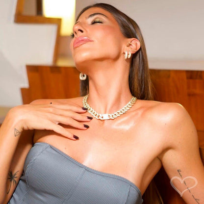 Brinco de Argola Cravejada Katy Zircônias Folheado a Ouro 18k