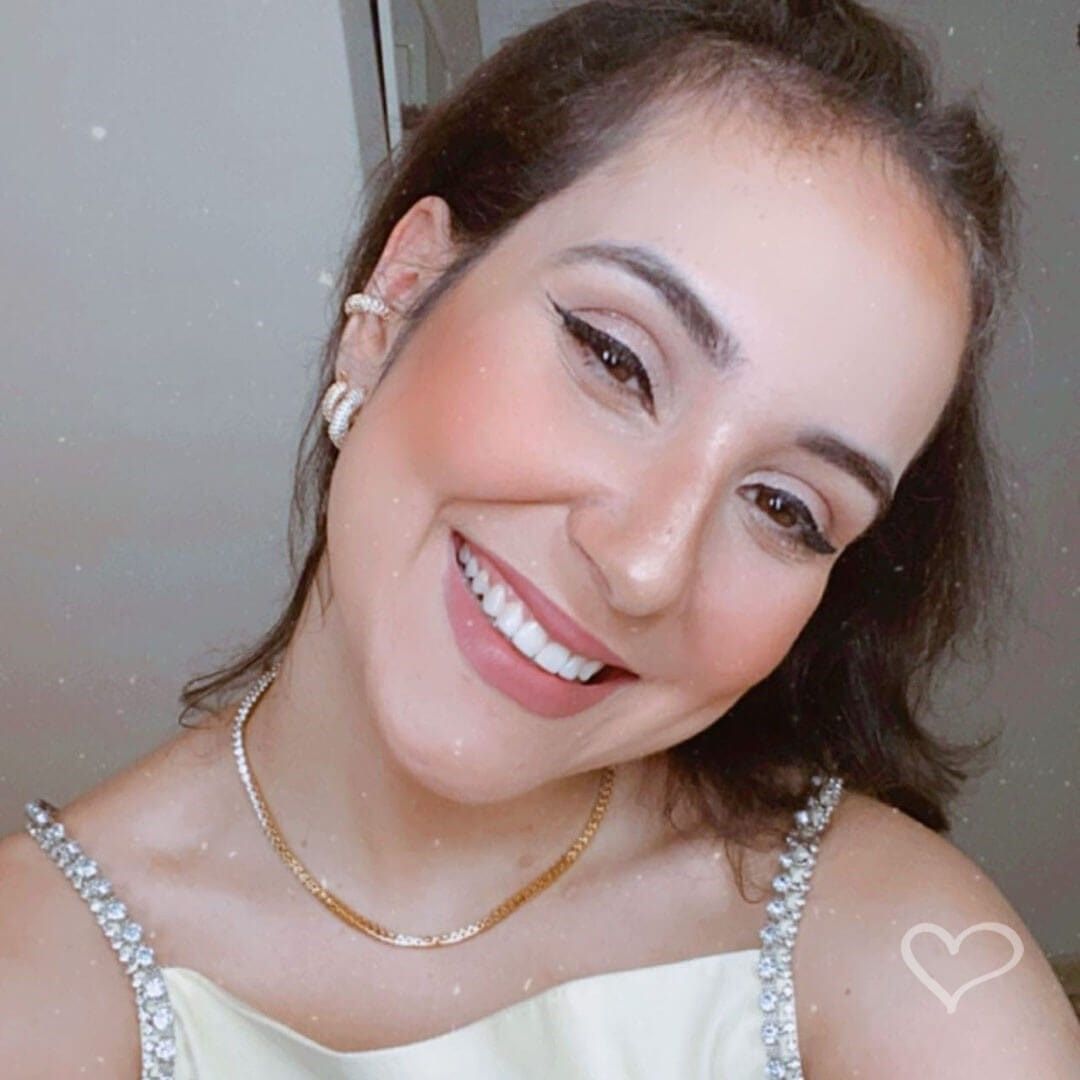 Brinco de Argola Cravejada Katy Zircônias Folheado a Ouro 18k