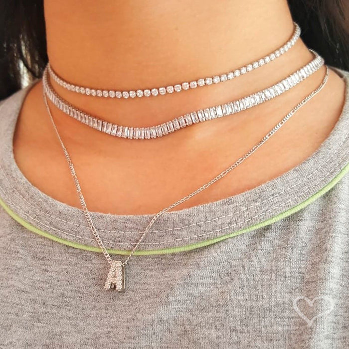 Colar com Letra  Inicial a Folheado em Ródio Branco