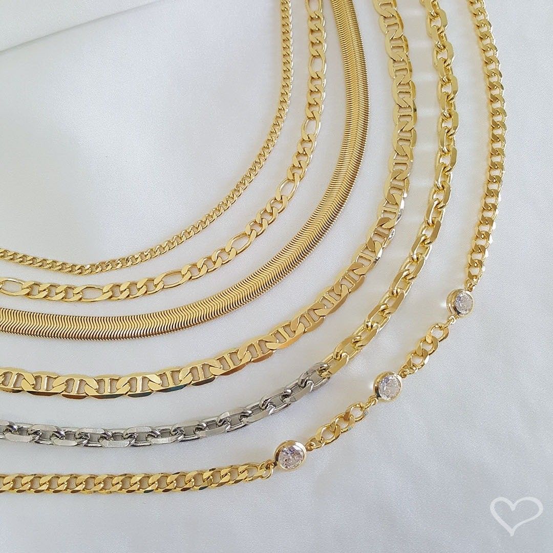 Colar 3 Voltas Cecilia Elos Malha de Metal Folheada a Ouro 18k