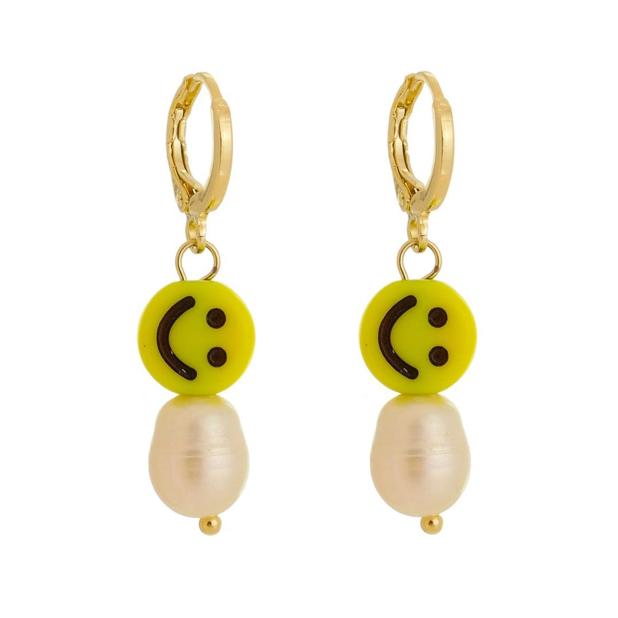Brinco Argolinha Smile Pérola de Água Doce Folheado a Ouro 18k