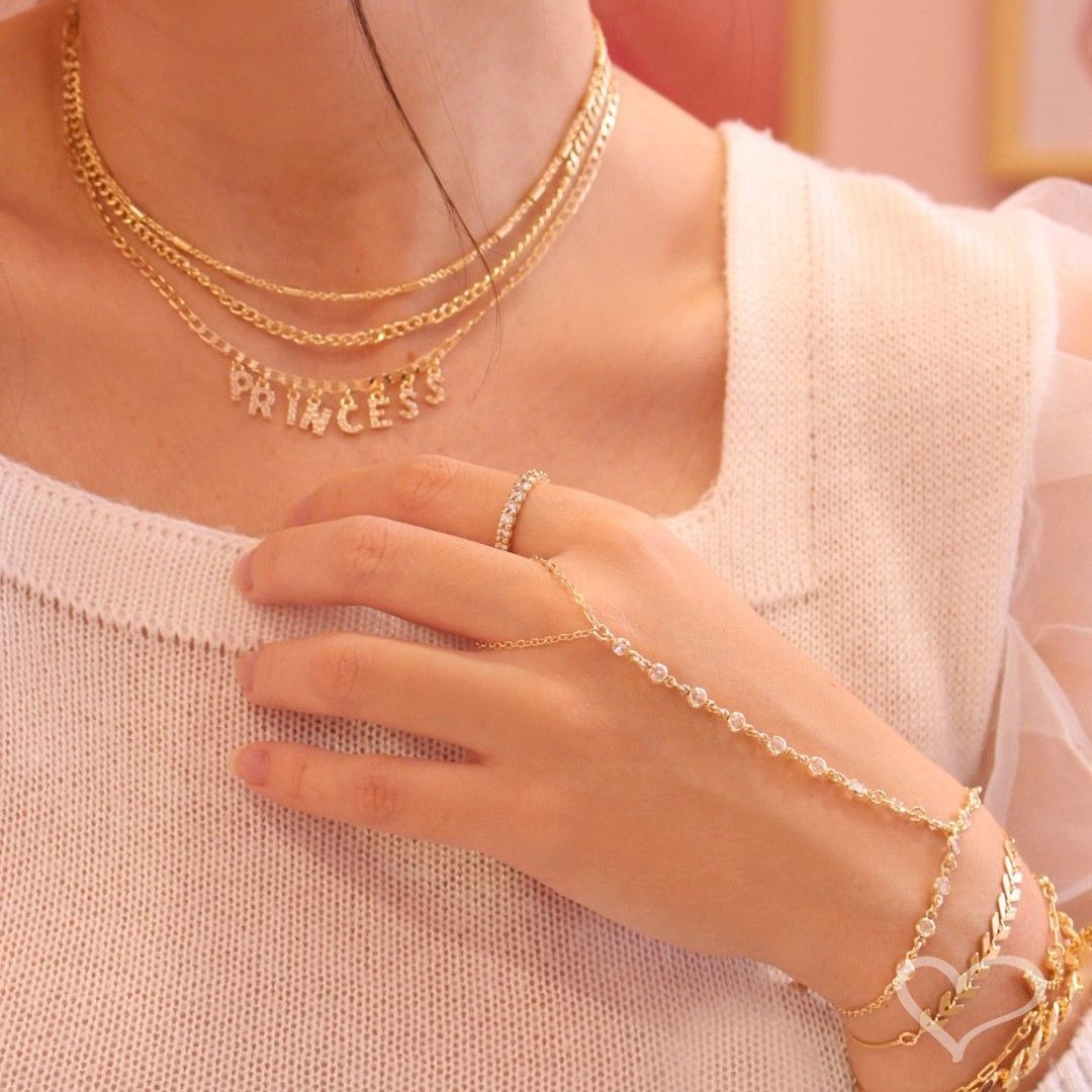 Pulseira de Mão Mayte Zircônias Folheada a Ouro 18k