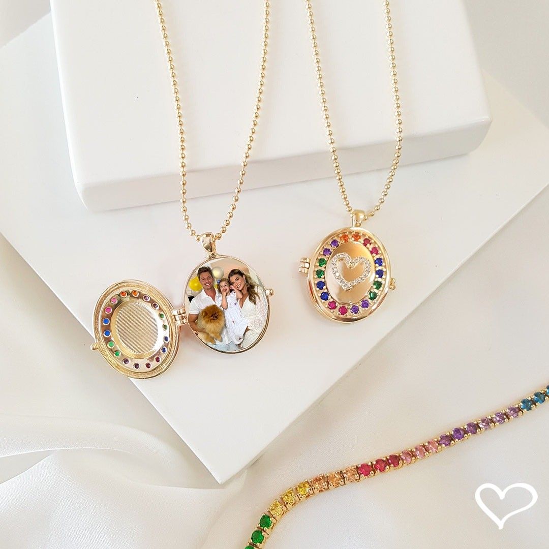 Colar Relicário de Coração Life Zircônias Coloridas Folheado a Ouro 18k