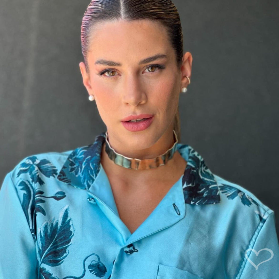 Choker Metal Amassado Folheada a Ouro 18k  Kristy