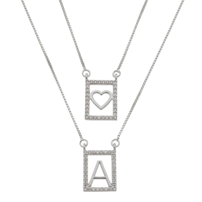Escapulário Letra Inicial Coração Zircônias Folheado em Ródio Branco