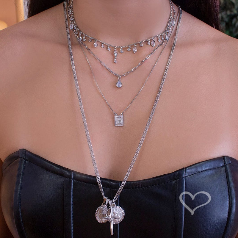 Colar Feminino Serena Amuletos Folheado em Ródio Branco