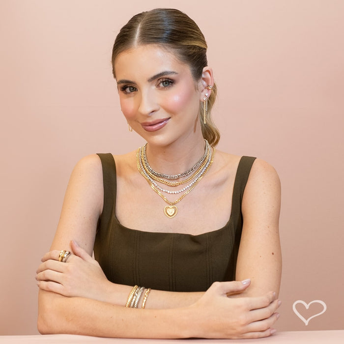 Colar de Coração Vintage Estrela Alpha Folheado a Ouro 18k