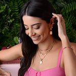 Brinco de Argolinha Centauri Placa Lua e Estrela Zircônias Folheado a Ouro 18k