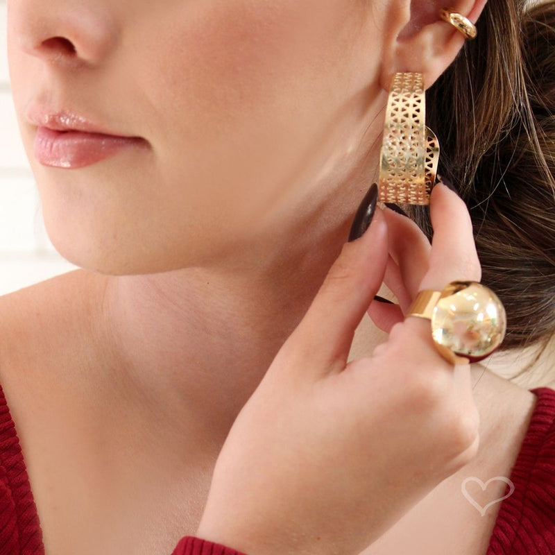 Brinco de Argola Erica Texturizado Folheado a Ouro 18k