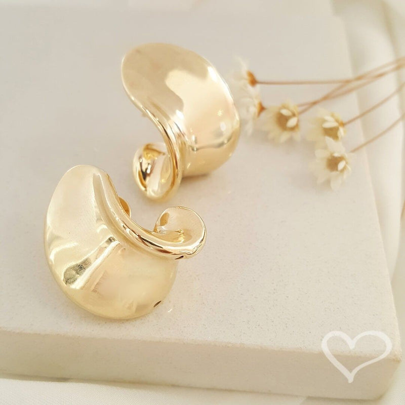 Brinco Vintage Paloma Folheado a Ouro 18k