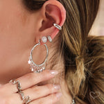 Brinco de Argola Yasmin Estrelas Folheado em Ródio Branco