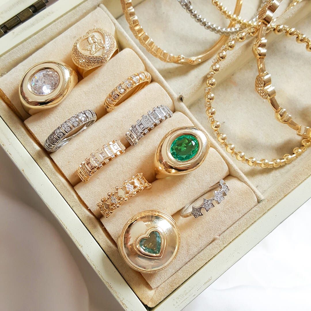 Anel Virginia Zircônia Cristal Folheado a Ouro 18k Piuka