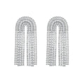 Brinco Scarlet Semi Oval Franjas Zircônias Folheado em Ródio Branco